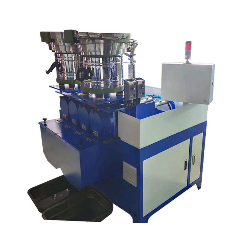 Mesin penoreh kacang automatik